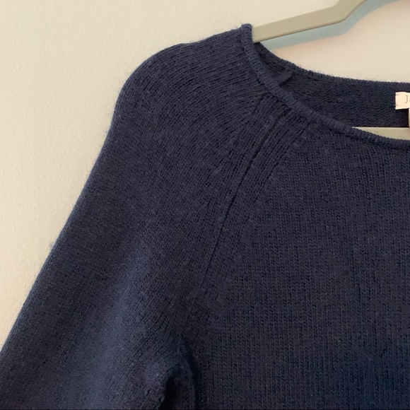 Women’s J. Crew dark blue wool blend knit raglan pullover sweater size small - Picture 3 of 6